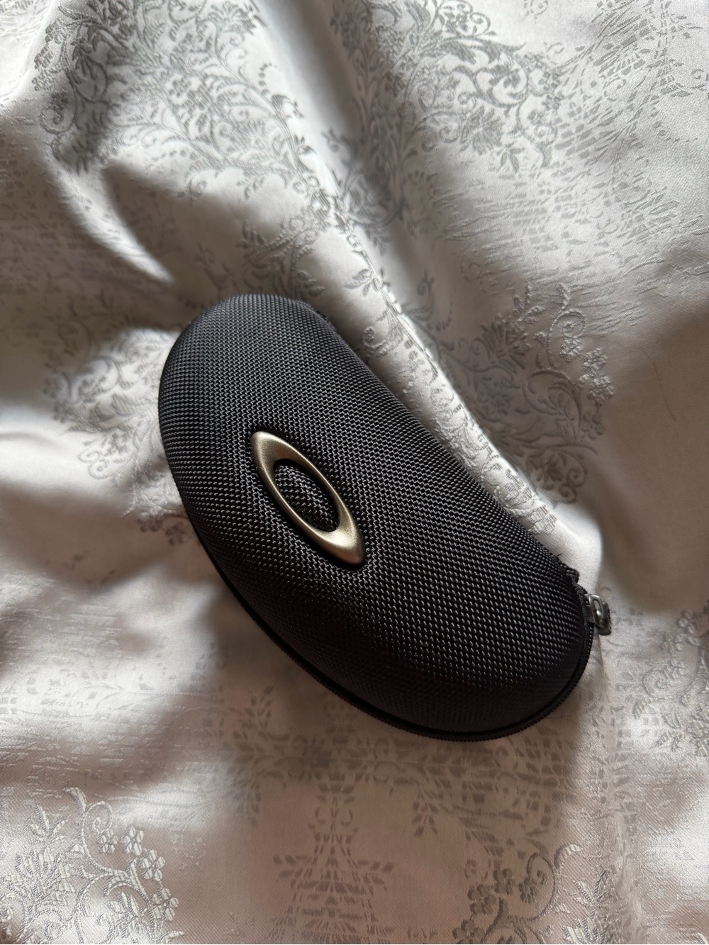Oakley Red Replacement Nose Pads and Case